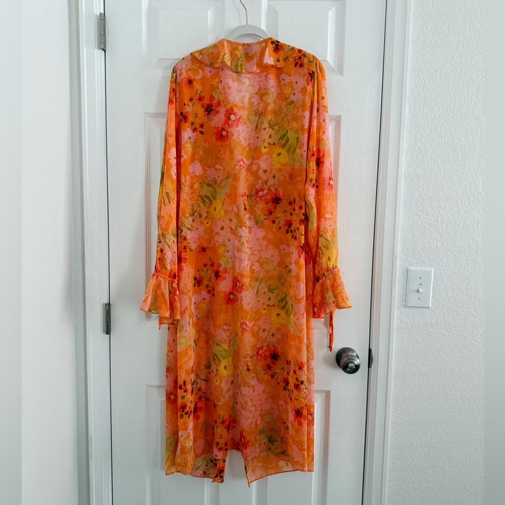 Floral Ruffle Duster - Picture 8 of 10
